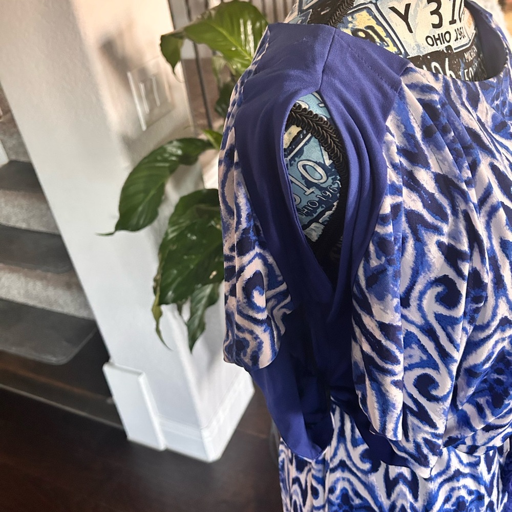 Blue Geometric Pattern Dress - image 2